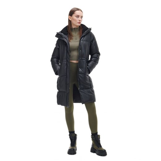 Cropp - Czarny płaszcz puffer z imitacji skóry - czarny Cropp M Cropp