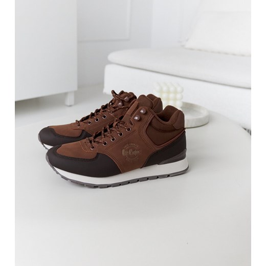 Brązowe sneakersy Lee Cooper LCJ-23-31-3059M ze sklepu gemre w kategorii Buty sportowe męskie - zdjęcie 166944260