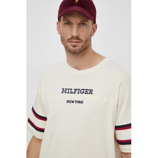 Tommy Hilfiger t-shirt bawełniany męski kolor beżowy z aplikacją MW0MW33698 ze sklepu ANSWEAR.com w kategorii T-shirty męskie - zdjęcie 166985984