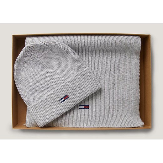 Zestaw czapka + szal Tommy Jeans ze sklepu Darbut w kategorii Czapki zimowe damskie - zdjęcie 167342493
