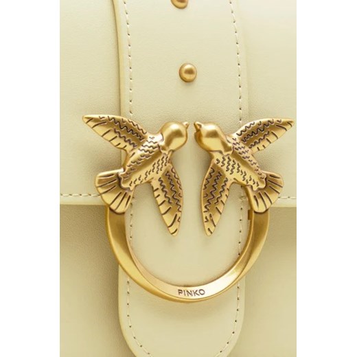 Kopertówka Pinko elegancka złota matowa na ramię 