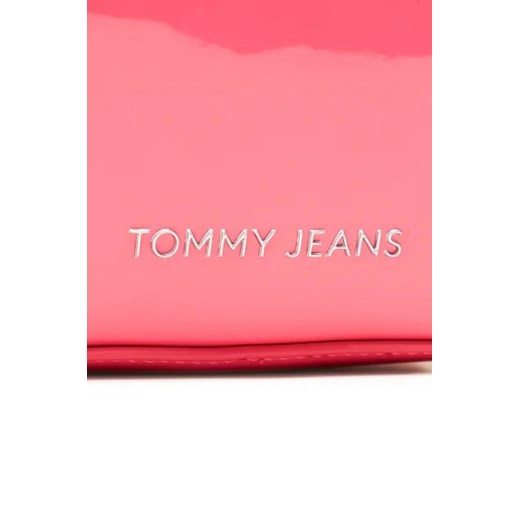 Listonoszka Tommy Jeans na ramię różowa matowa ze skóry ekologicznej 