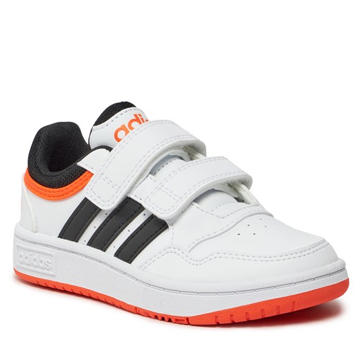 Buty sportowe dziecięce Adidas na wiosnę 