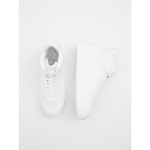 Buty sportowe damskie Sinsay sneakersy białe na platformie na wiosnę sznurowane