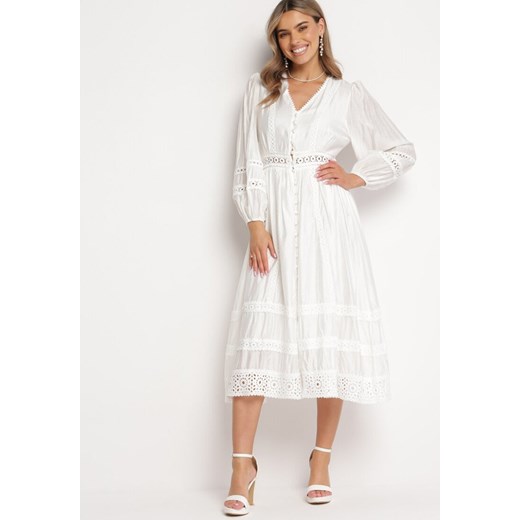 Biała Taliowana Sukienka Midi z Ażurowym Zdobieniem Wilira ze sklepu Born2be Odzież w kategorii Sukienki - zdjęcie 167421700