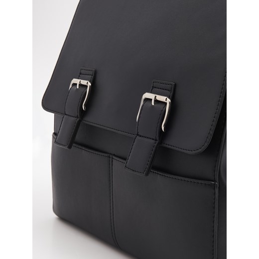 Cropp - Czarna torba-plecak z imitacji skóry - czarny Cropp Uniwersalny Cropp