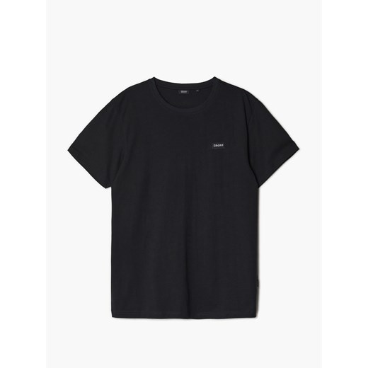 Cropp - Czarna koszulka basic z naszywką - czarny Cropp L Cropp