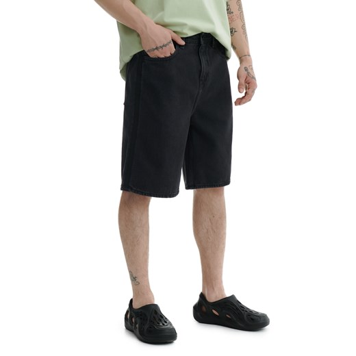 Cropp - Czarne jeansowe szorty z lampasami - szary Cropp 28 okazja Cropp