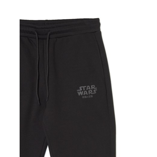 Cropp - Czarne dresowe joggery Star Wars - czarny Cropp XL Cropp