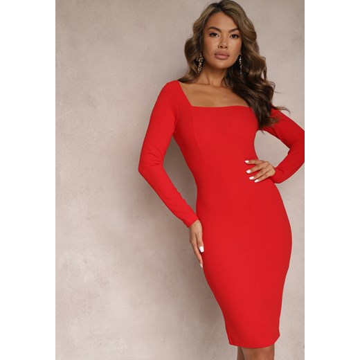 Czerwona Dopasowana Sukienka Midi z Kwadratowym Dekoltem Peonis ze sklepu Renee odzież w kategorii Sukienki - zdjęcie 167643520