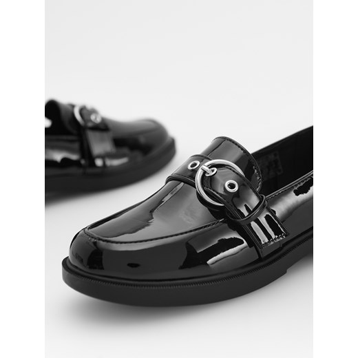 Reserved - Loafersy z klamrą - czarny Reserved 28 Reserved