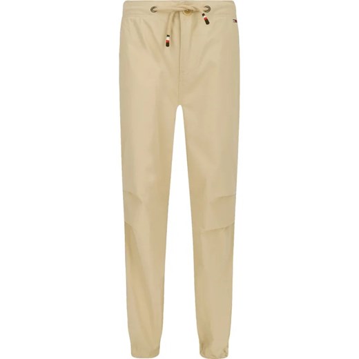 Tommy Hilfiger Spodnie cargo | Regular Fit ze sklepu Gomez Fashion Store w kategorii Spodnie chłopięce - zdjęcie 167771591