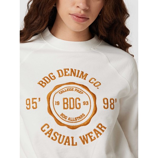 Bluza krótka z wyhaftowanym logo Bdg Urban Outfitters XS Peek&Cloppenburg  okazja