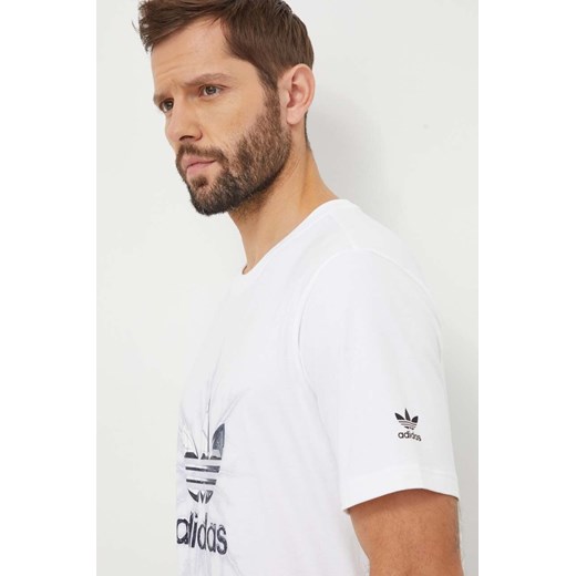 adidas Originals t-shirt bawełniany męski kolor biały z nadrukiem IR9438 ze sklepu ANSWEAR.com w kategorii T-shirty męskie - zdjęcie 167784762