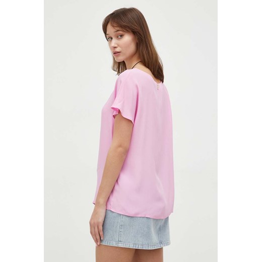 Blugirl Blumarine bluzka z domieszką jedwabiu kolor różowy z aplikacją Blugirl Blumarine 34 ANSWEAR.com