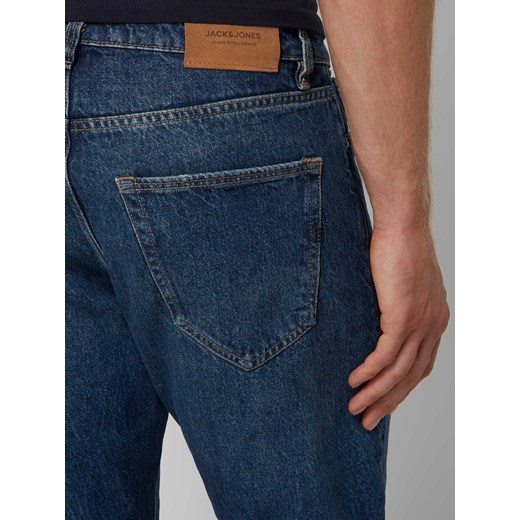 Jeansy z wysokim stanem o luźnym kroju z bawełny model ‘Chris’ Jack & Jones 29/32 Peek&Cloppenburg  okazyjna cena