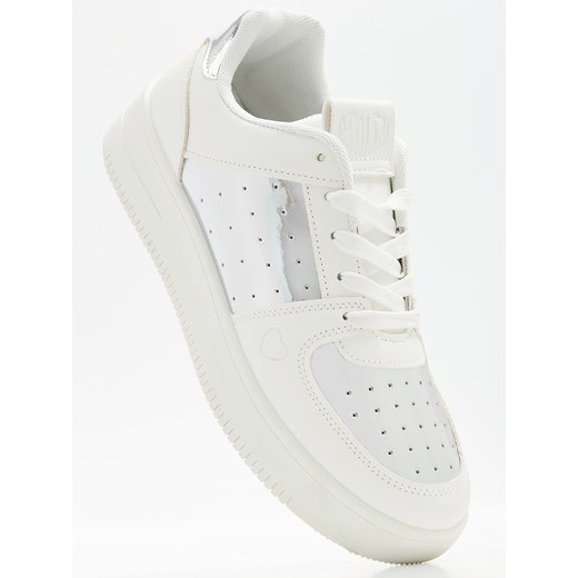 Cropp - Sneakersy z efektem lustra - srebrny Cropp 41 promocyjna cena Cropp