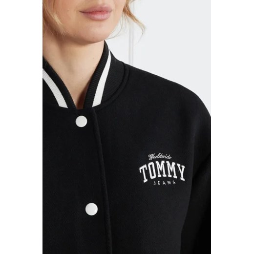 Tommy Jeans kurtka damska krótka czarna bez kaptura 