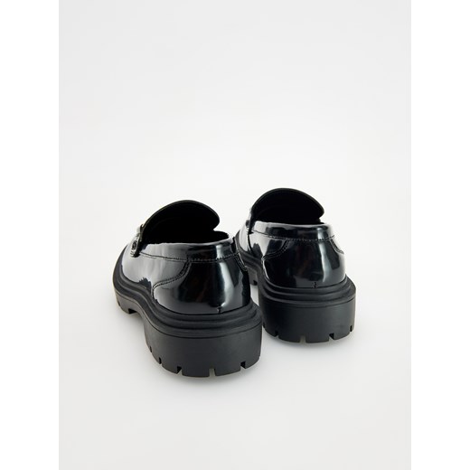 Mokasyny Reserved ze skóry casual płaskie bez zapięcia 