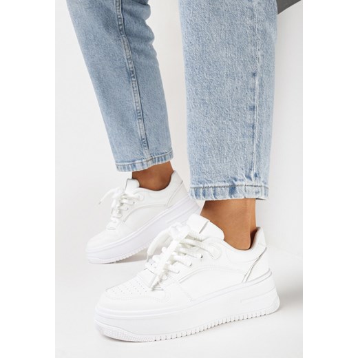 Białe Sneakersy na Grubej Podeszwie z Metalicznymi Wstawkami Atilem ze sklepu born2be.pl w kategorii Buty sportowe damskie - zdjęcie 167956731