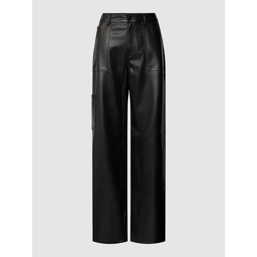 Spodnie z imitacji skóry model ‘DAISY’ ze sklepu Peek&Cloppenburg  w kategorii Spodnie damskie - zdjęcie 167963562