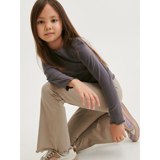 Reserved - Bawełniane spodnie flare - zielony ze sklepu Reserved w kategorii Spodnie dziewczęce - zdjęcie 167993971
