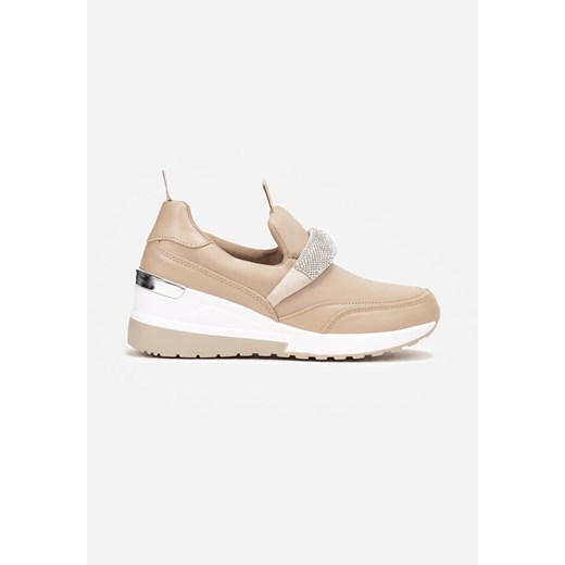 Ciemnobeżowe Wsuwane Sneakersy na Niskim Koturnie z Ozdobnym Paskiem z Przodu Renee 40 promocyjna cena renee.pl