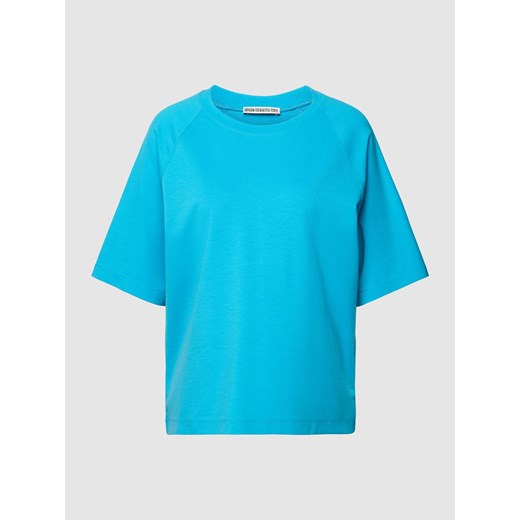 T-shirt z prążkowanym,okrągłym dekoltem model ‘FIENE’ ze sklepu Peek&Cloppenburg  w kategorii Bluzki damskie - zdjęcie 168107341