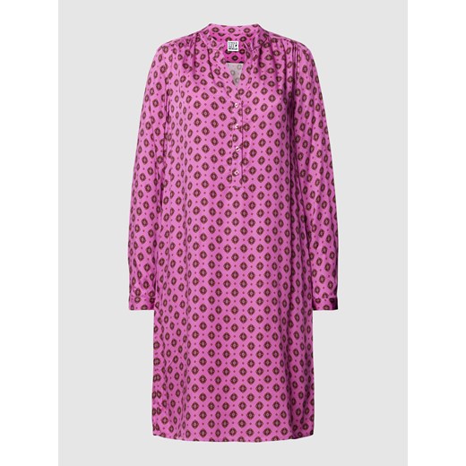 Sukienka koszulowa z wiskozy ze wzorem na całej powierzchni ze sklepu Peek&Cloppenburg  w kategorii Sukienki - zdjęcie 168112244