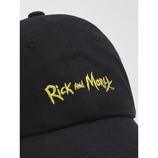 Cropp - Czarna czapka z haftem Rick and Morty - czarny ze sklepu Cropp w kategorii Czapki z daszkiem męskie - zdjęcie 168138043