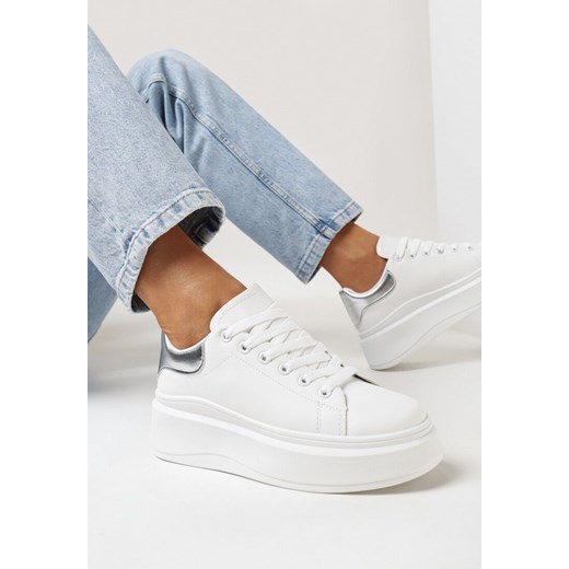 Biało-Srebrne Gładkie Sneakersy z Ekoskóry na Grubej Podeszwie ze Sznurowaniem Avara ze sklepu born2be.pl w kategorii Buty sportowe damskie - zdjęcie 168156762