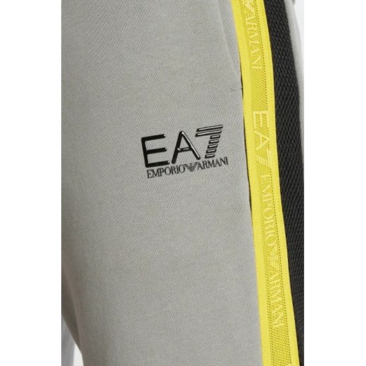 EA7 Spodnie dresowe | Regular Fit XL Gomez Fashion Store okazja
