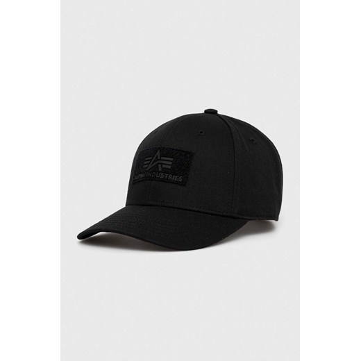 Alpha Industries czapka bawełniana kolor czarny z aplikacją 168903.03-Black ze sklepu PRM w kategorii Czapki z daszkiem damskie - zdjęcie 168244512