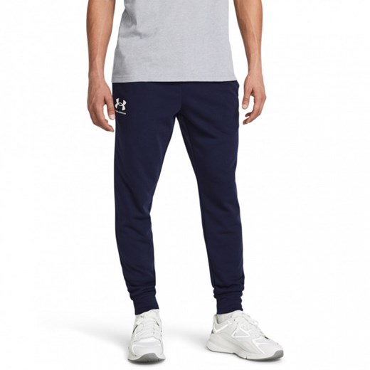 Męskie spodnie dresowe Under Armour UA Rival Terry Jogger - granatowe ze sklepu Sportstylestory.com w kategorii Spodnie męskie - zdjęcie 168244771