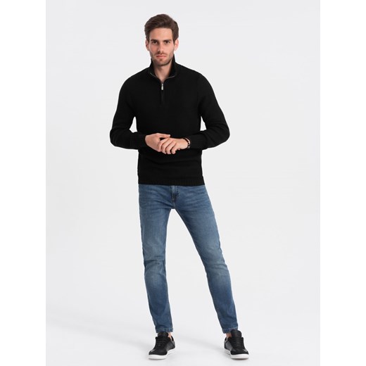 Dzianinowy sweter męski z rozpinaną stójką - czarny V3 OM-SWZS-0105 XXL ombre