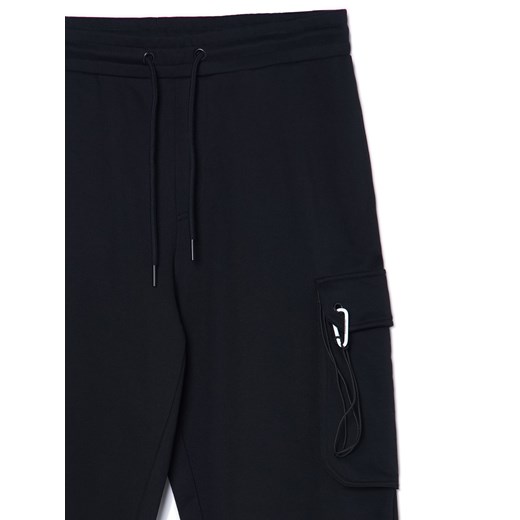 Cropp - Czarne dresowe joggery - czarny ze sklepu Cropp w kategorii Spodnie męskie - zdjęcie 168270560