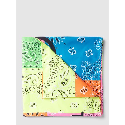 Chusta plażowa ze wzorem na całej powierzchni model ‘AIDAN’ ze sklepu Peek&Cloppenburg  w kategorii Ręczniki - zdjęcie 168298012