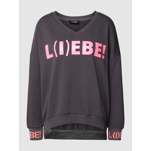 Bluza z dekoltem w serek model ‘L(I)EBE!’ ze sklepu Peek&Cloppenburg  w kategorii Bluzy damskie - zdjęcie 168318524