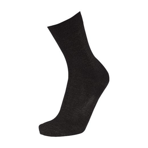 Skarpety z mieszanki żywej wełny model ‘Airport Sock’ ze sklepu Peek&Cloppenburg  w kategorii Skarpetki męskie - zdjęcie 168343663