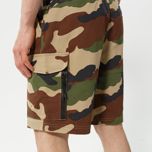 CONFRONT SZORTY CAMO CITY Confront XL Sizeer
