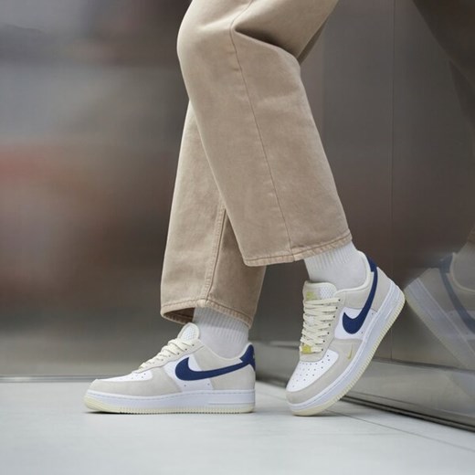 NIKE AIR FORCE 1 '07 Nike 36 wyprzedaż Sizeer