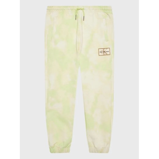 Calvin Klein Jeans Spodnie dresowe Sun Bleached IU0IU00375 Kolorowy Regular Fit ze sklepu MODIVO w kategorii Spodnie dziewczęce - zdjęcie 168381760