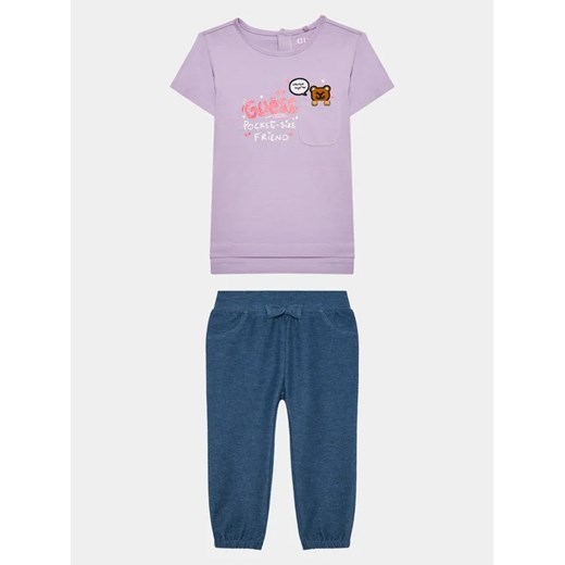 Guess Komplet t-shirt i spodnie A3YG06 J1311 Fioletowy Regular Fit ze sklepu MODIVO w kategorii Komplety niemowlęce - zdjęcie 168394213