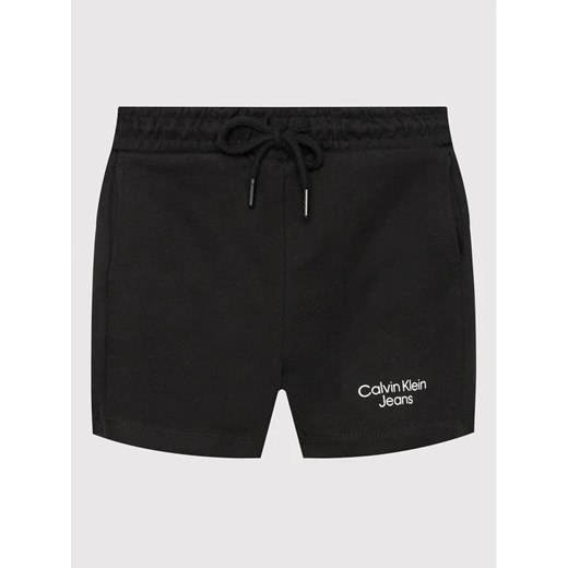 Calvin Klein Jeans Szorty sportowe Stacked Logo IB0IB01180 Czarny Regular Fit 8Y okazja MODIVO
