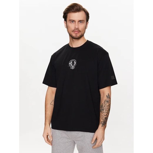 Redefined Rebel T-Shirt Alex 221027 Czarny Boxy Fit ze sklepu MODIVO w kategorii T-shirty męskie - zdjęcie 168440623
