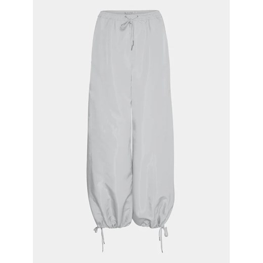 Gestuz Spodnie materiałowe 10908112 Szary Relaxed Fit Gestuz 34 promocja MODIVO