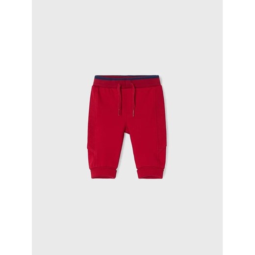 Mayoral Spodnie dresowe 719 Czerwony Regular Fit ze sklepu MODIVO w kategorii Spodnie i półśpiochy - zdjęcie 168473990