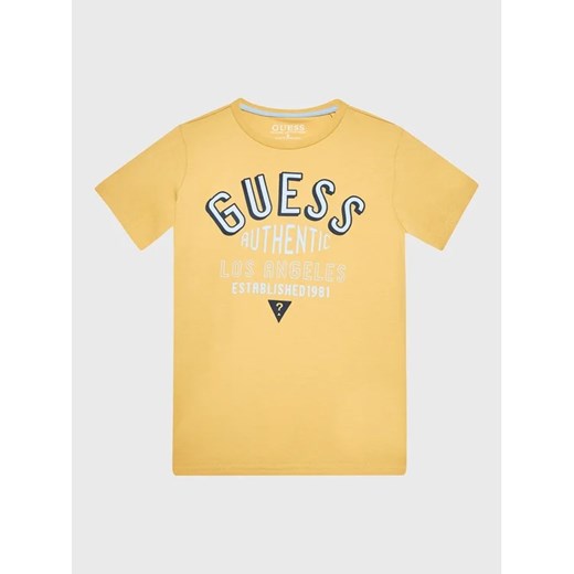 Guess T-Shirt L3RI12 K8HM0 Żółty Regular Fit ze sklepu MODIVO w kategorii T-shirty chłopięce - zdjęcie 168482544