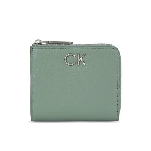 Calvin Klein Portfel damski Re-Lock Za Wallet Sm K60K611097 Zielony ze sklepu MODIVO w kategorii Portfele damskie - zdjęcie 168490143