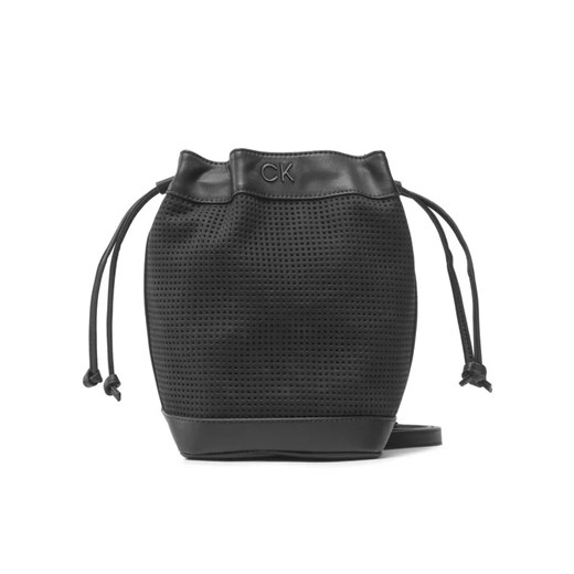 Calvin Klein Torebka Re-Lock Drawstring Bag Sm Perf K60K610636 Czarny ze sklepu MODIVO w kategorii Torebki worki - zdjęcie 168493002